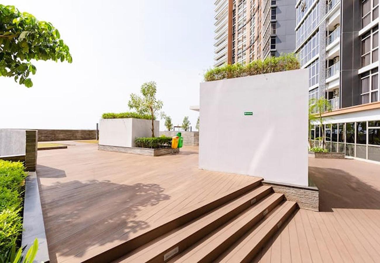 Comfort And Luxury Private At Goldcoast Pik Apartment